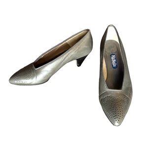 Nickels Retro Italian Leather “Cliff Grey” kitten heels